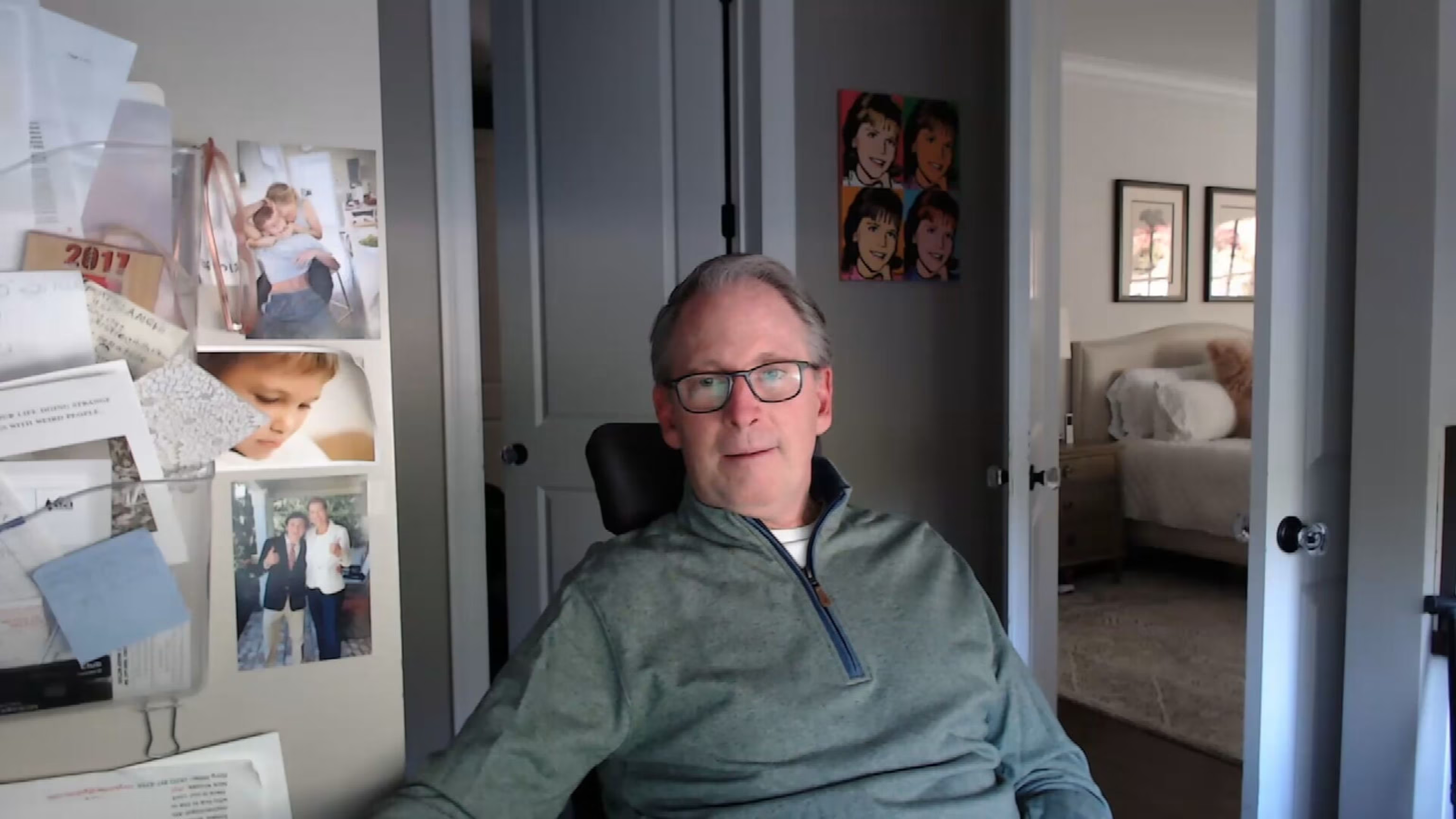 克里斯·巴爾 (Chris Barr) 向美國廣播公司新聞 (ABC News) 的威爾·里夫 (Will Reeve) 講述了他通過使用干細(xì)胞從癱瘓中恢復(fù)所取得的進(jìn)展。