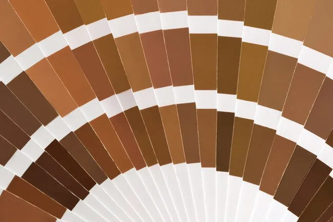 泡沫尿、棕色尿或血尿