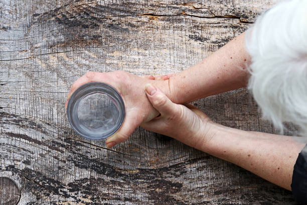 治療帕金森病的方案有那5大種？目前干細胞治療帕金森病前景如何？