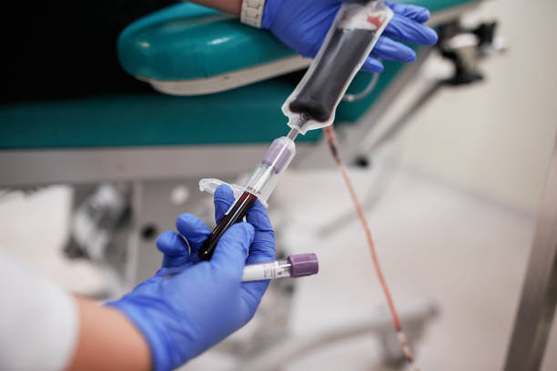 什么是干細(xì)胞移植？全面了解干細(xì)胞移植的類型、問題和治療過程！