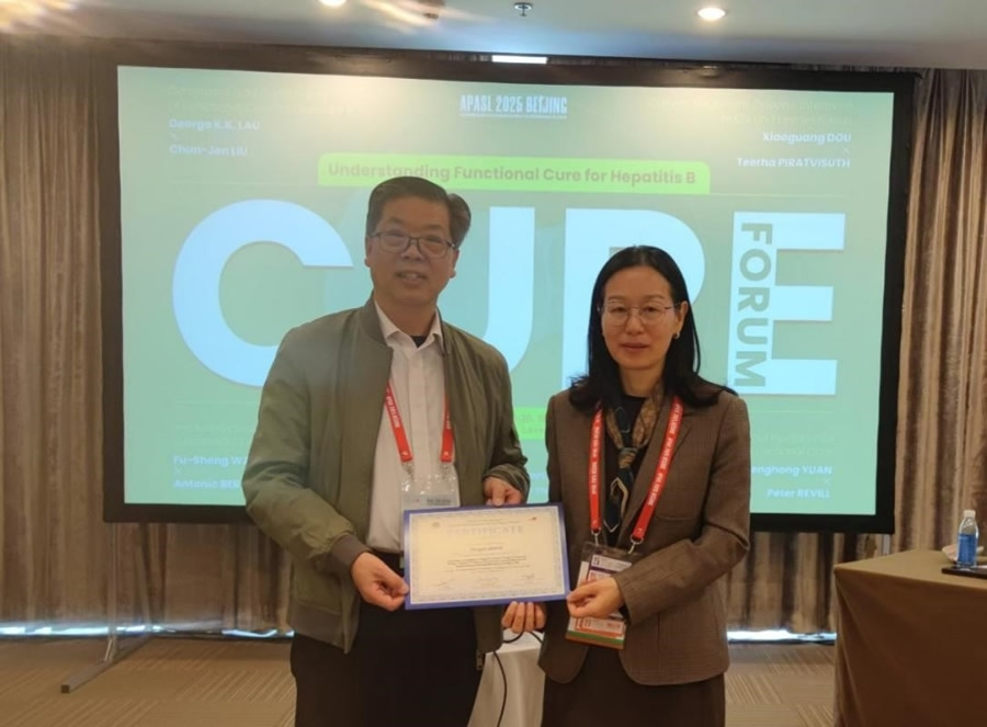 武漢大學人民醫院感染科江應安教授團隊