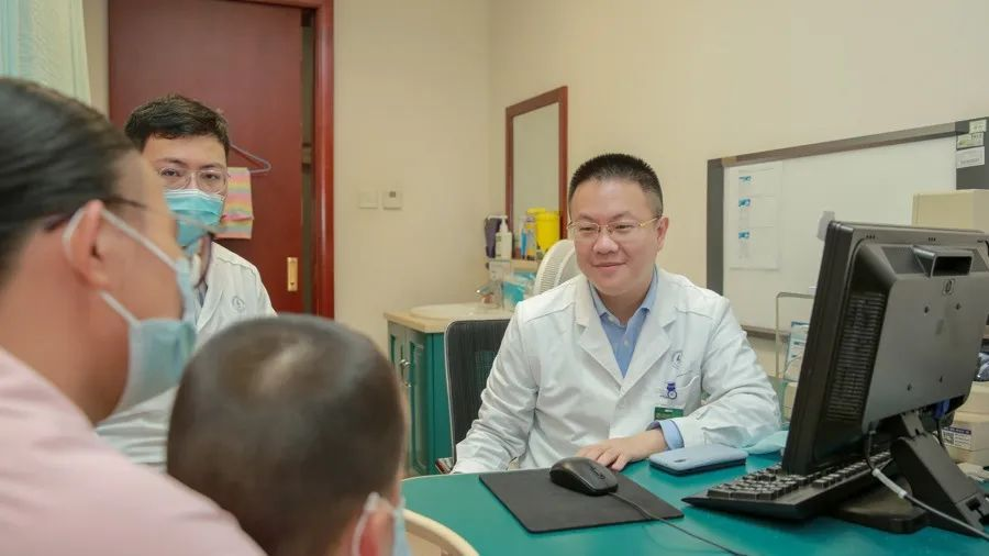 上海長征醫院殷浩教授團隊