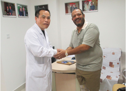 莫罕達斯和醫(yī)生